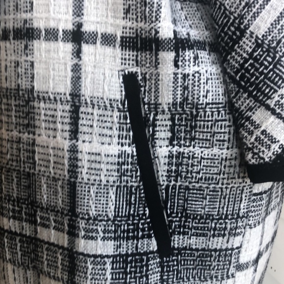 Cynthia Rowley stylish plaid jacket 3/4 sleeve black piping, pockets, great fun - Picture 5 of 7
